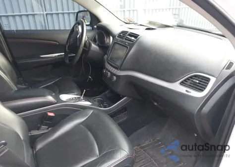 2015 Dodge Journey R/T z USA, uszkodzony, nr VIN 3C4PDDEG1FT593671